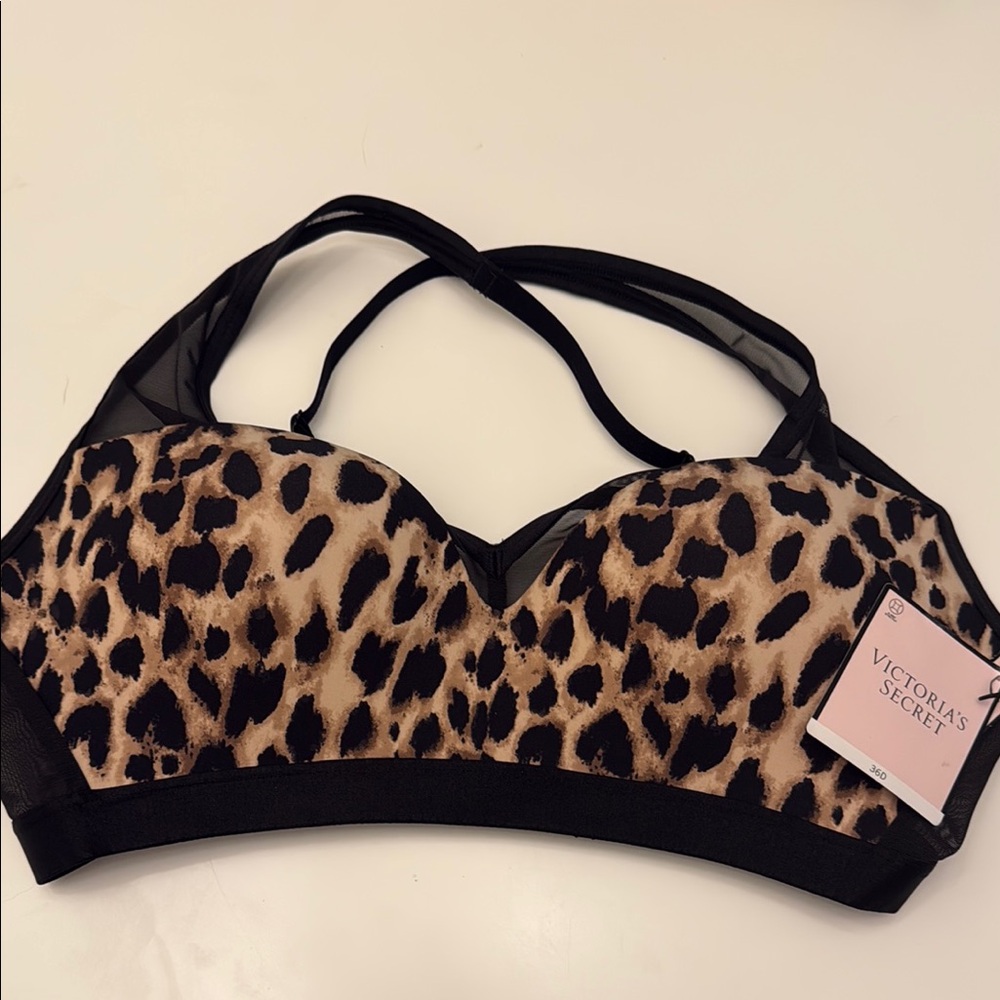 NWT Victoria’s Secret Incredible Medium Support Plunge Sport Bra